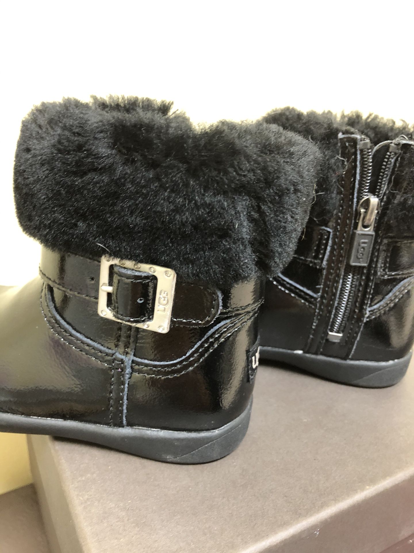 Ugg Boots TODDLER Size 8.5