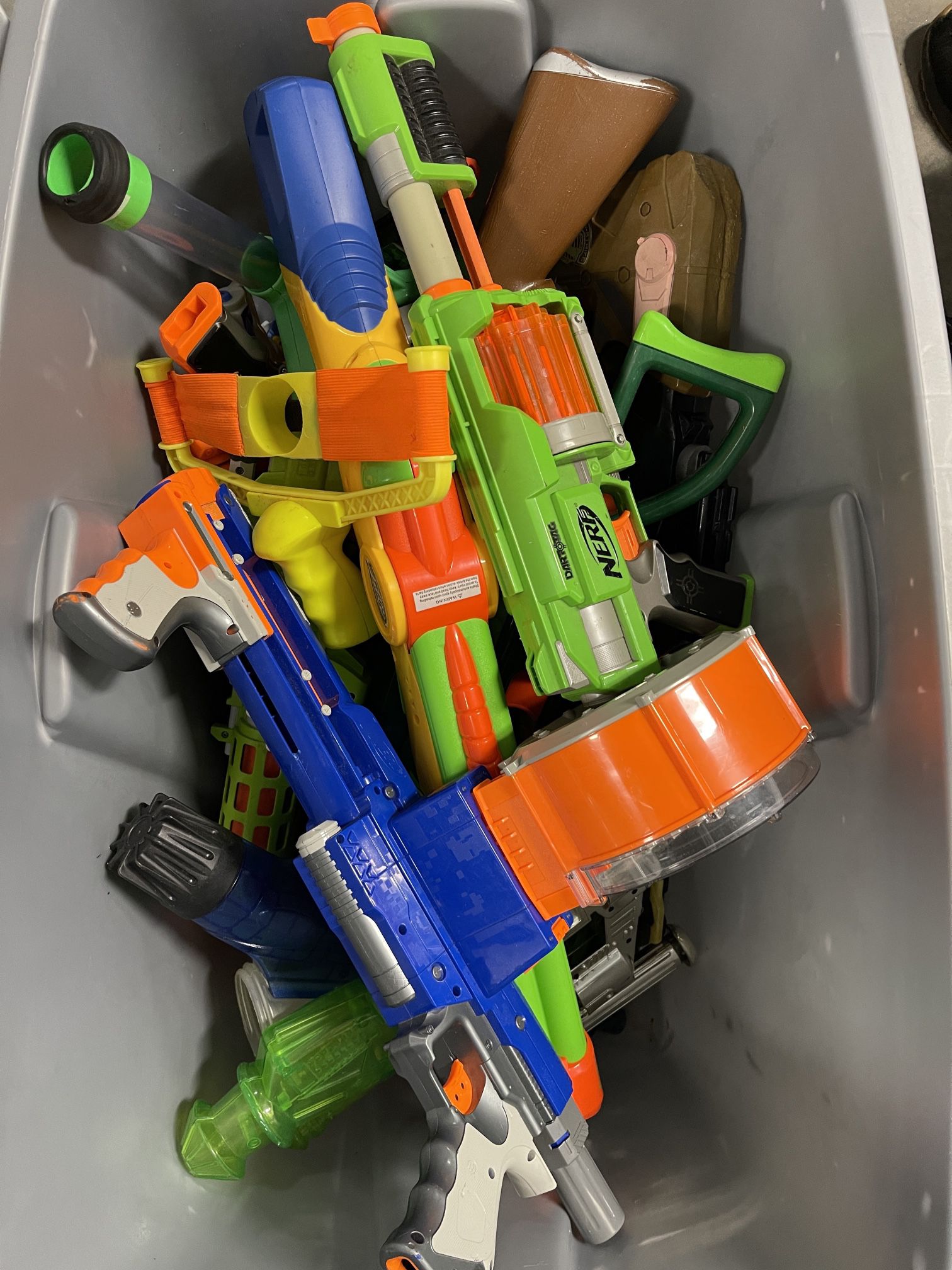 A Lot Of 20 Kids Toy Guns