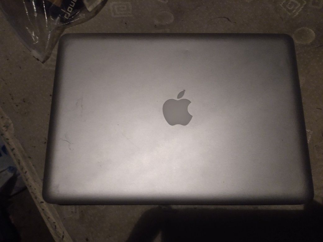 MacBook Pro A1278 (Just Needs Hard drive)