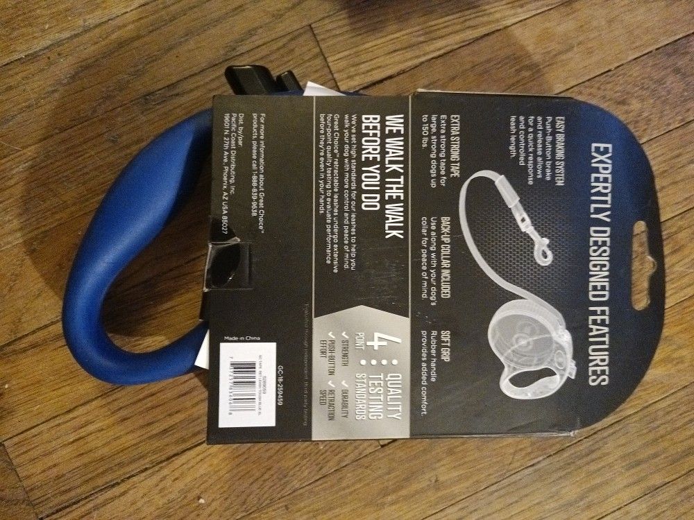 Blue Retractable Leash