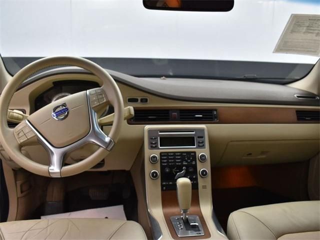 2010 Volvo S80