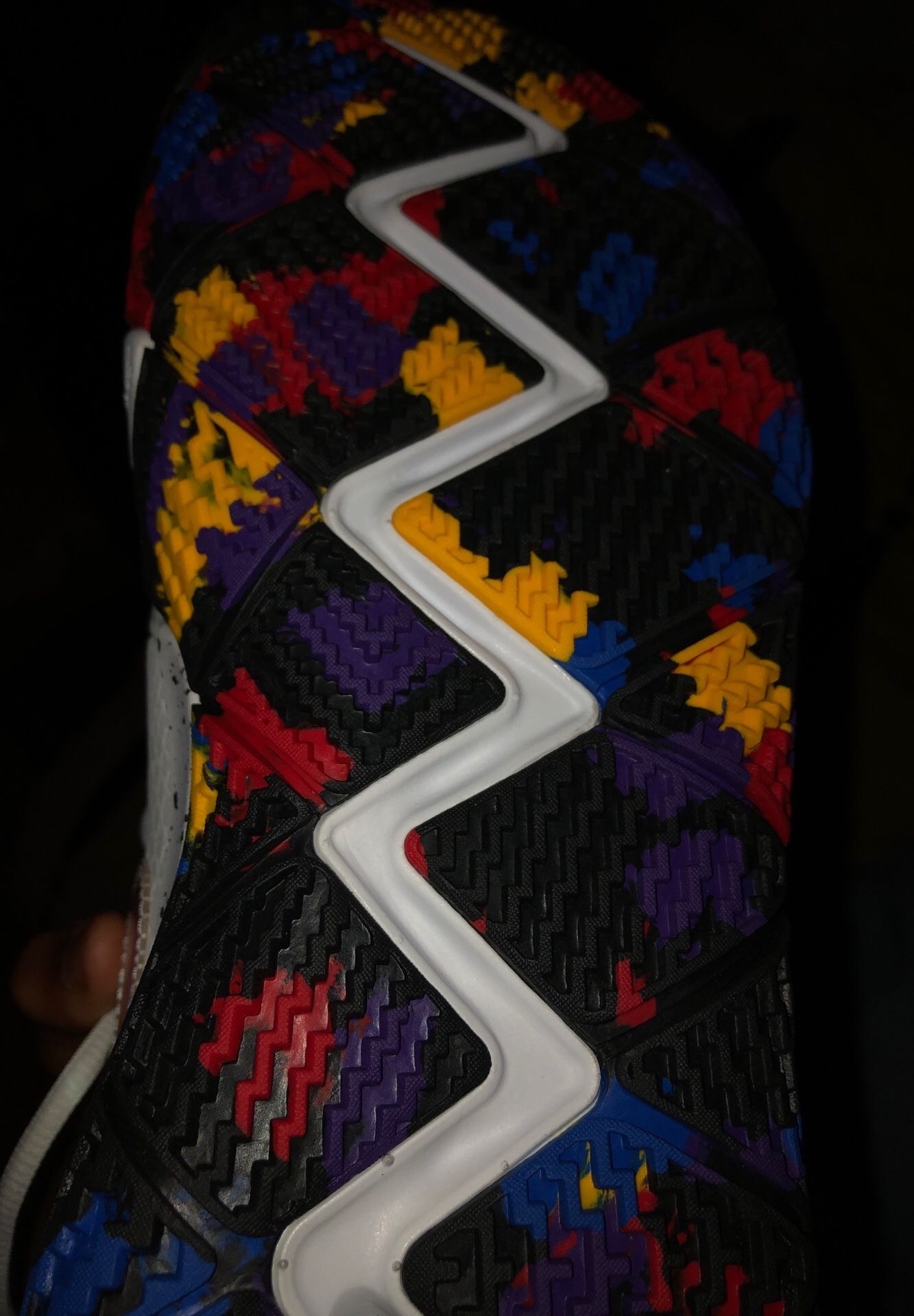 Nike Kyrie 4 “March Madness” 🏀