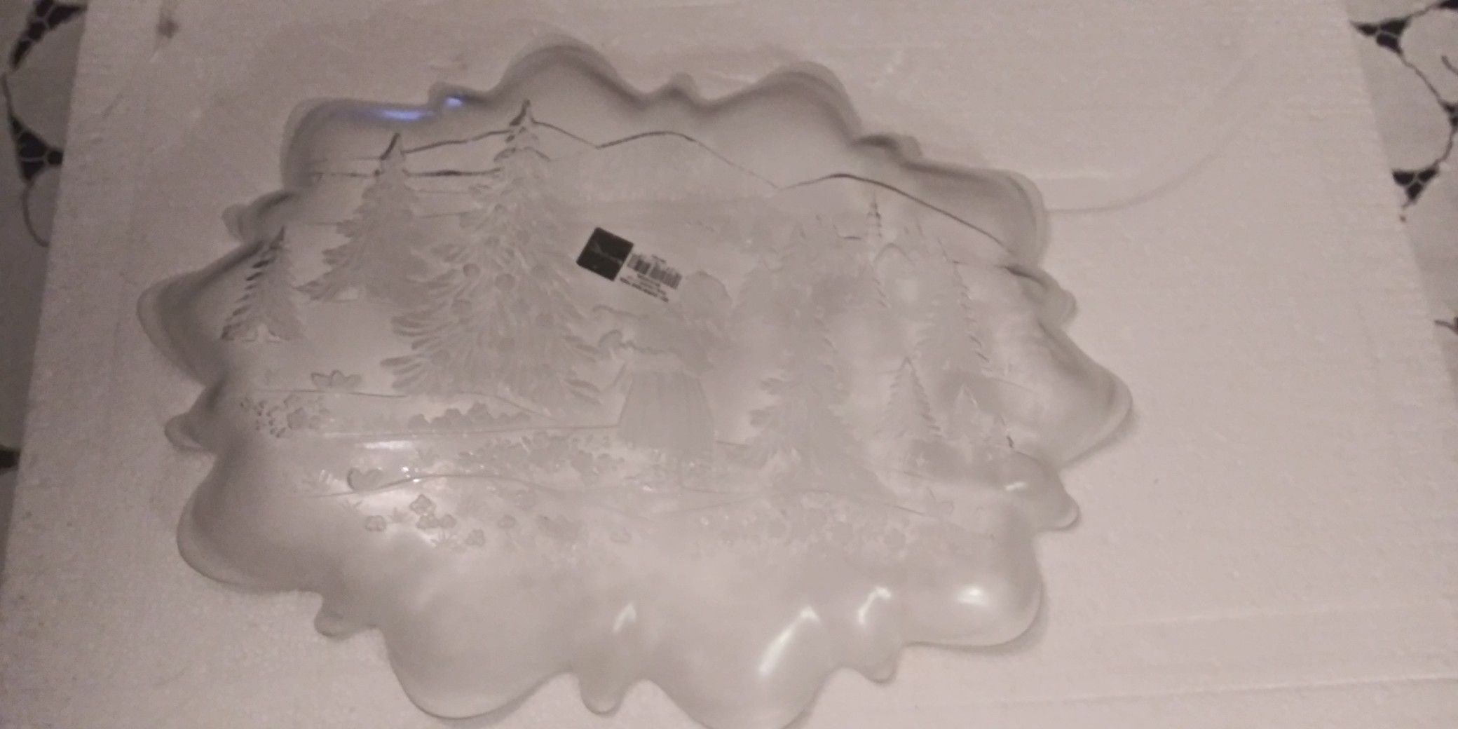 Oval canape crystal platter "Christmas Tree" 17 1/4" by Home beautiful Mikasa