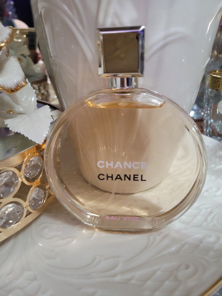 Chanel Chance Eau Vive Perfume