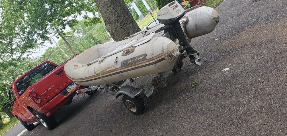 06 walker bay Boat .. And Trailer