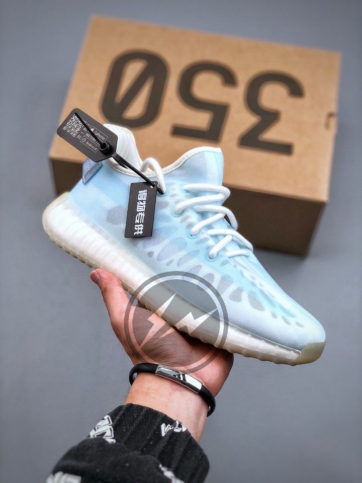 Adidas Yeezy Boost 350 New