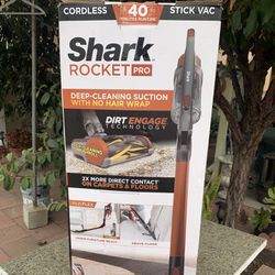 Shark Rocket Pro (Cordless) Thumbnail