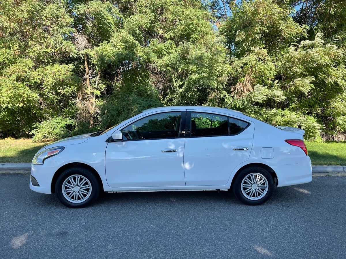 2018 Nissan Versa
