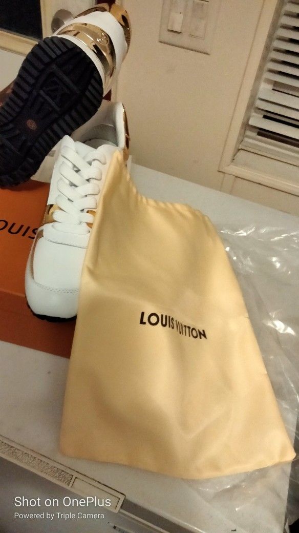 Louis Vuitton Size 10