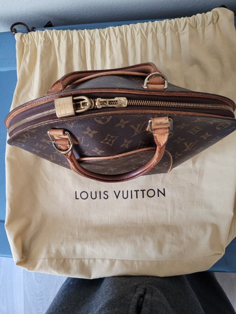 Louis Vuitton Ellipse Bag