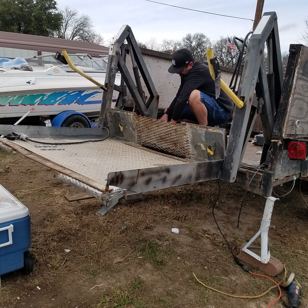 Lift for a trailer
