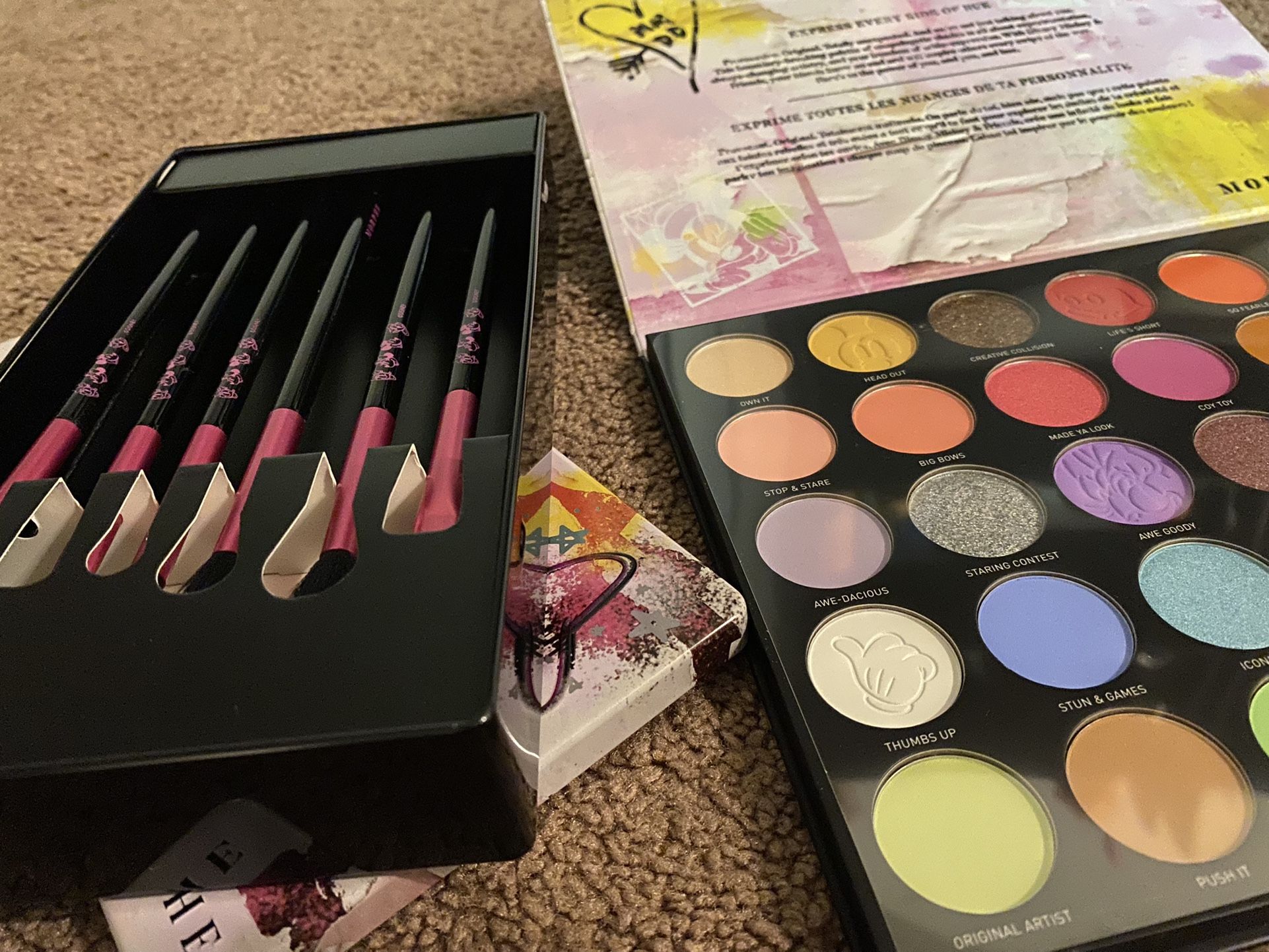 Morphe Mickey & Friends Truth Be Told Palette & Brush Set