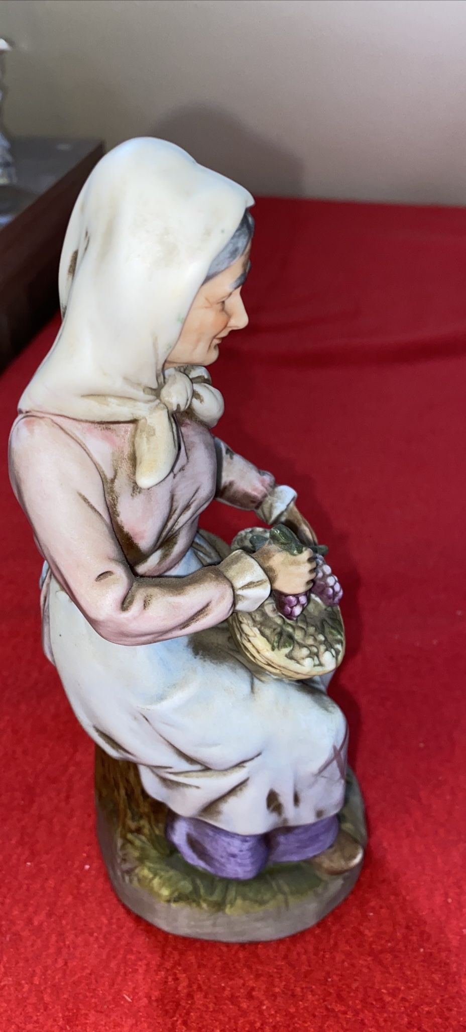 HOMCO ~ "Elderly Woman w/Grapes", 8"T ~ Bisque Figurine # 1433