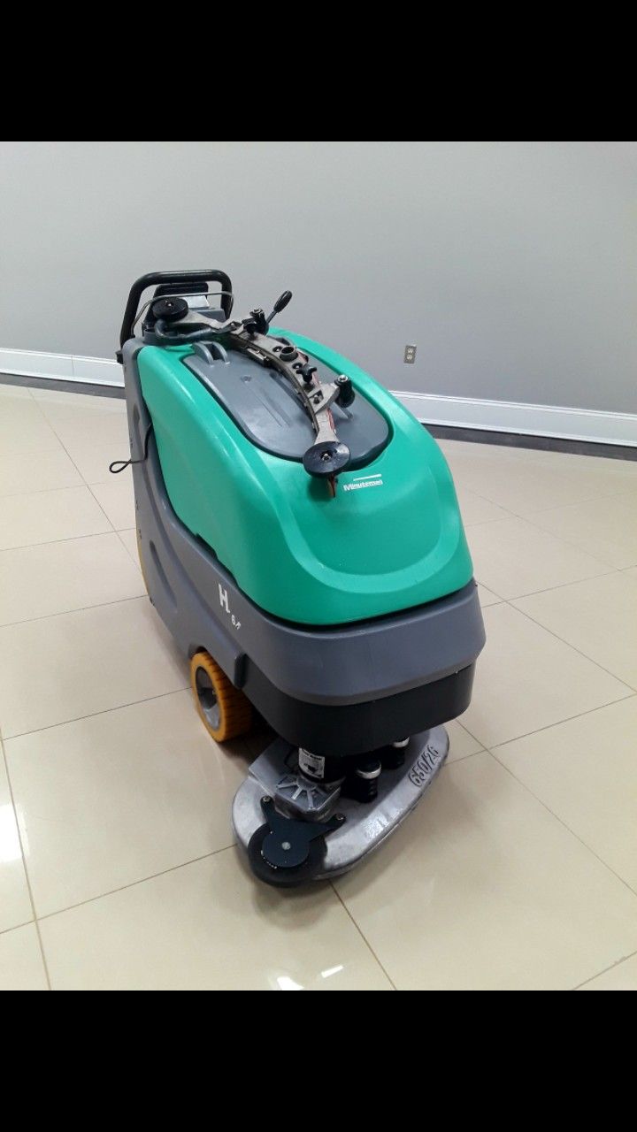 scrubber floor