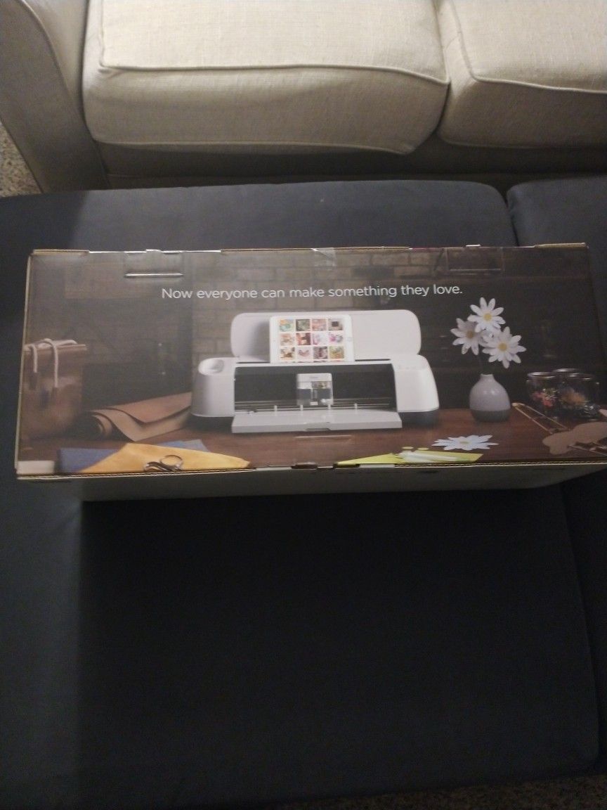 CRICUT MaKER ULT. SMART CUT MACHINE