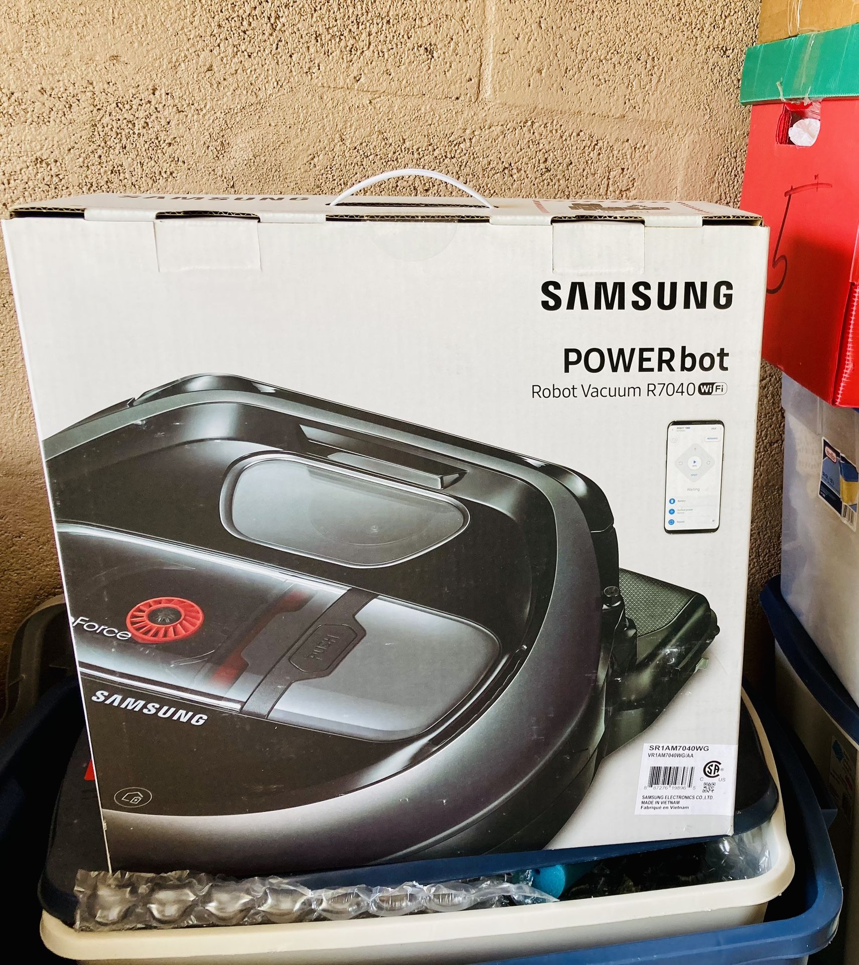 NEW Vacuum Samsung Powerbot R7040 Robot