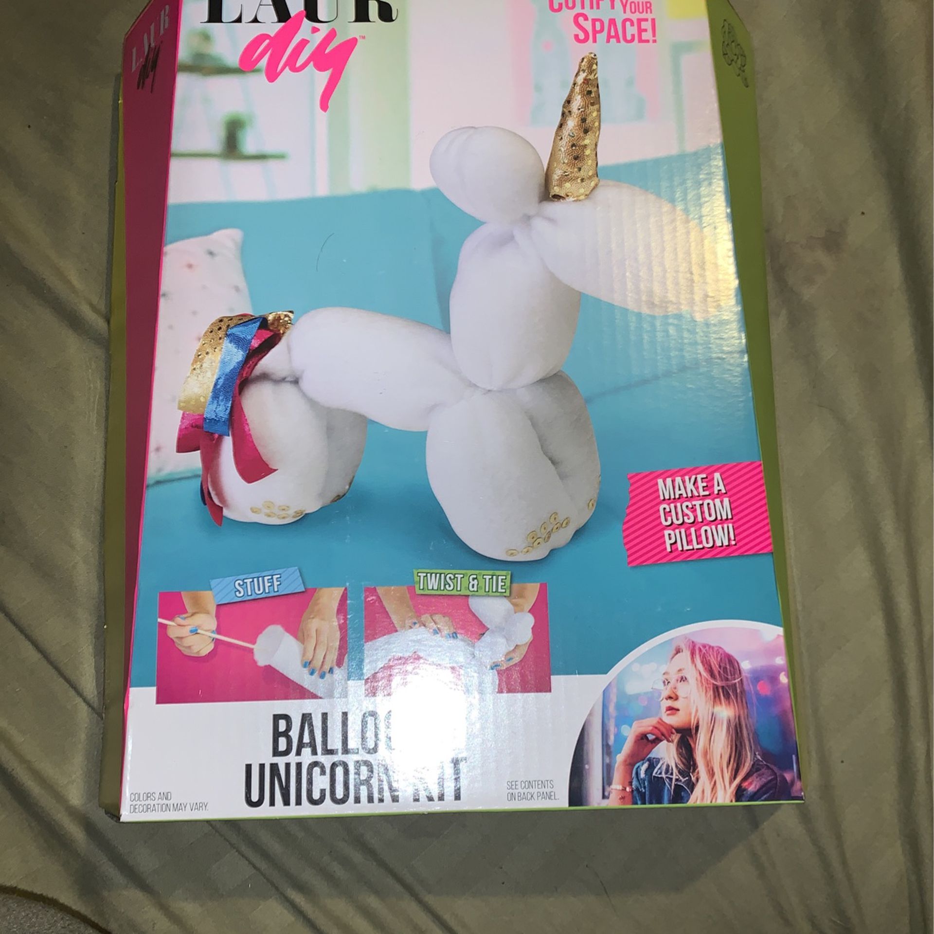 Unicorn Balloon Pillow Kit 