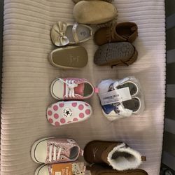 Baby Girl Shoes Size 6-12 Months (size 2) Thumbnail