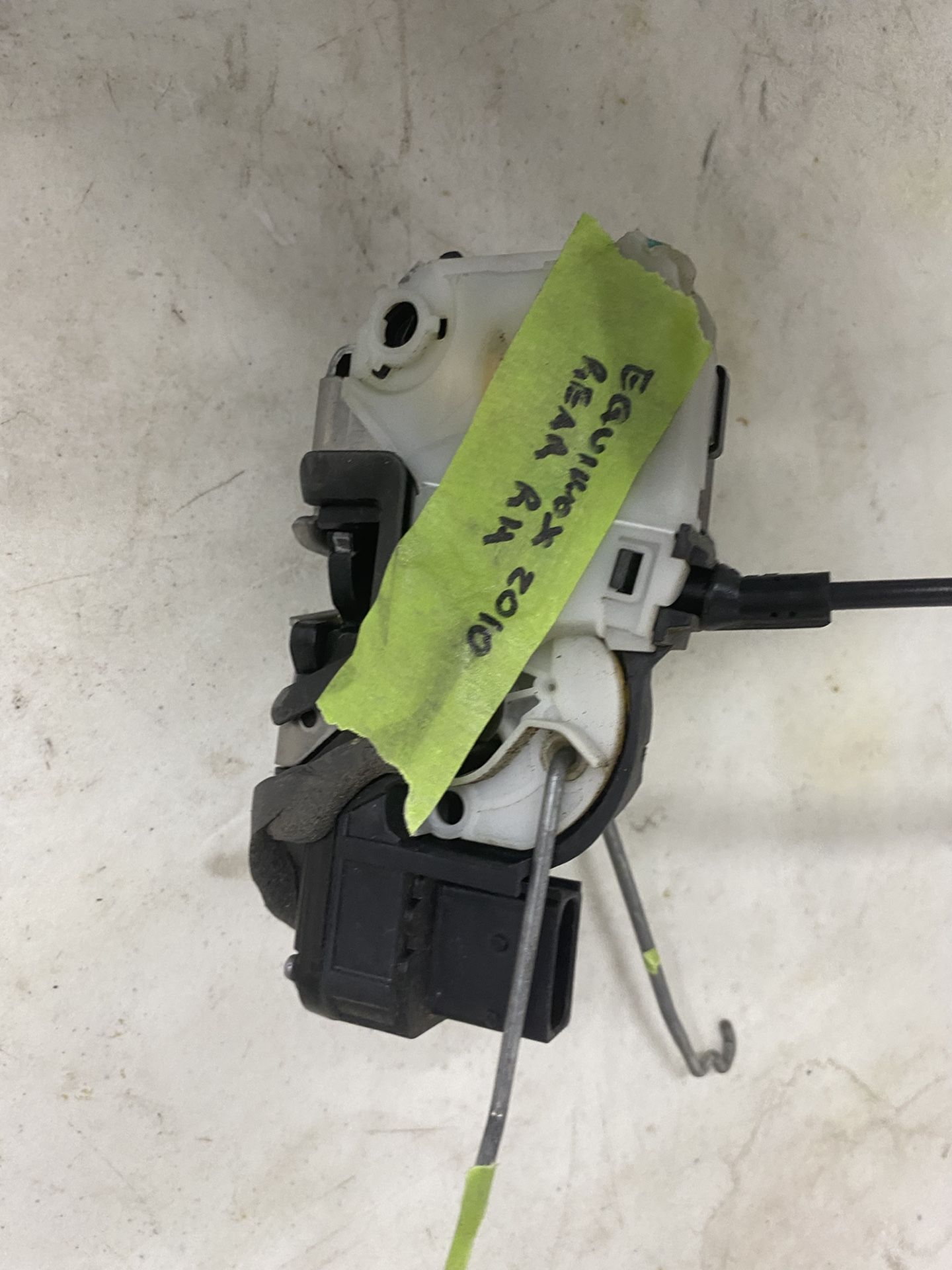 10-17 Chevorlet Equinox Front Passenger Side Door Latch With Inside Handle Cable