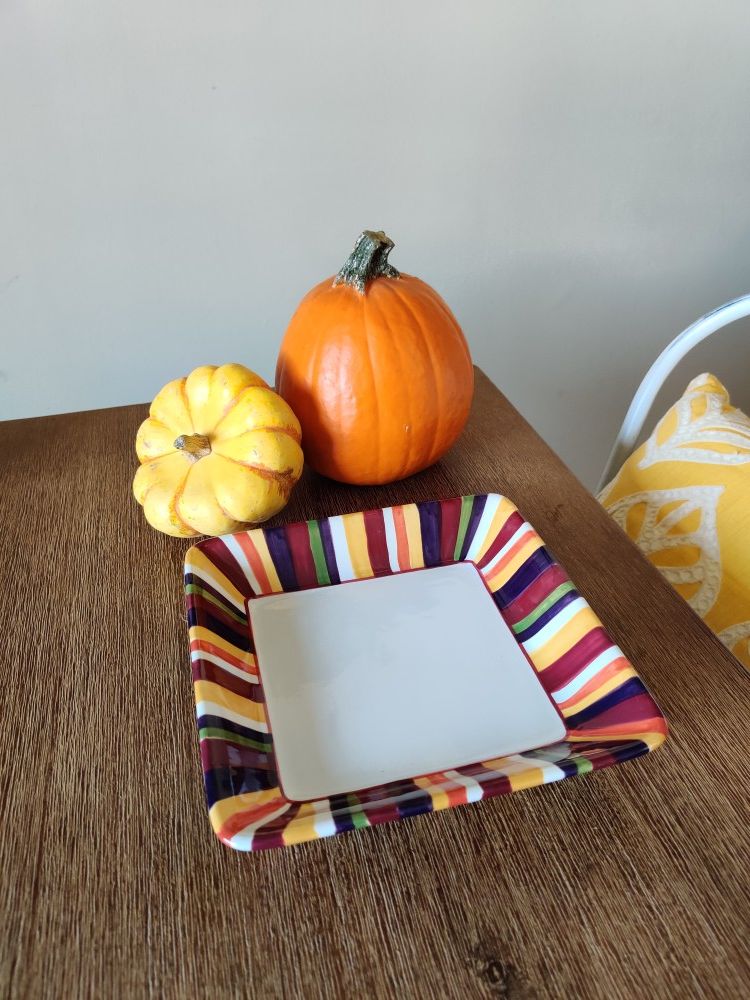 Stripped Ceramic Plate (Simple Editions PC)