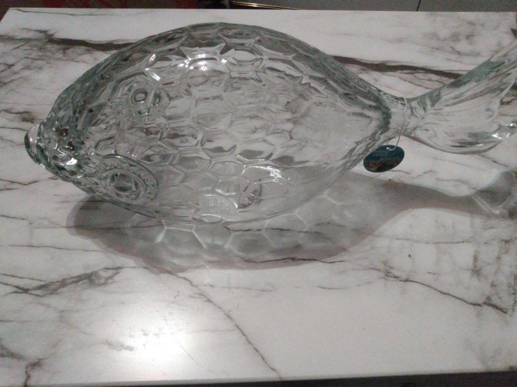 Decorative glass fish