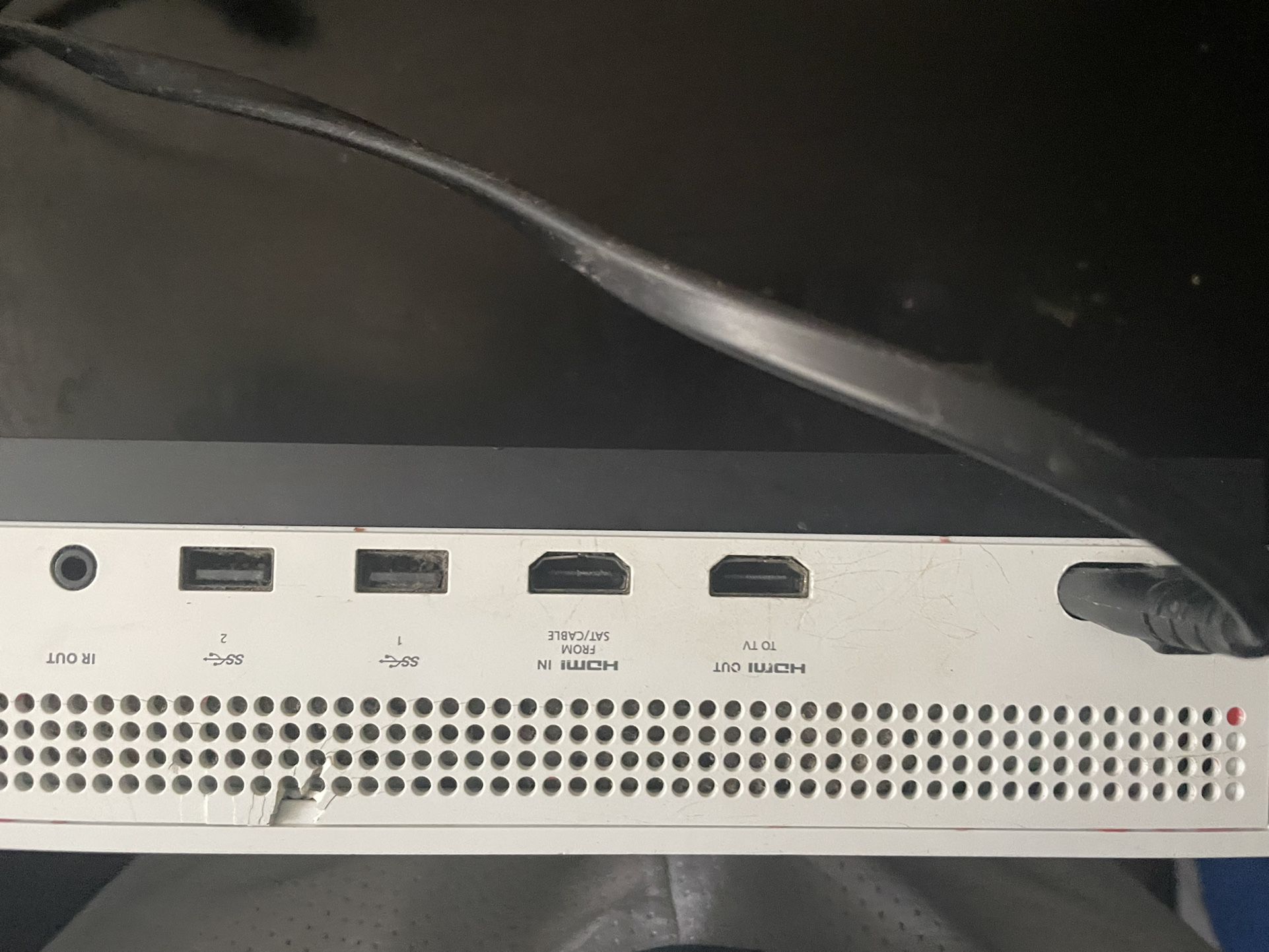 Used xbox one s (no problems) 