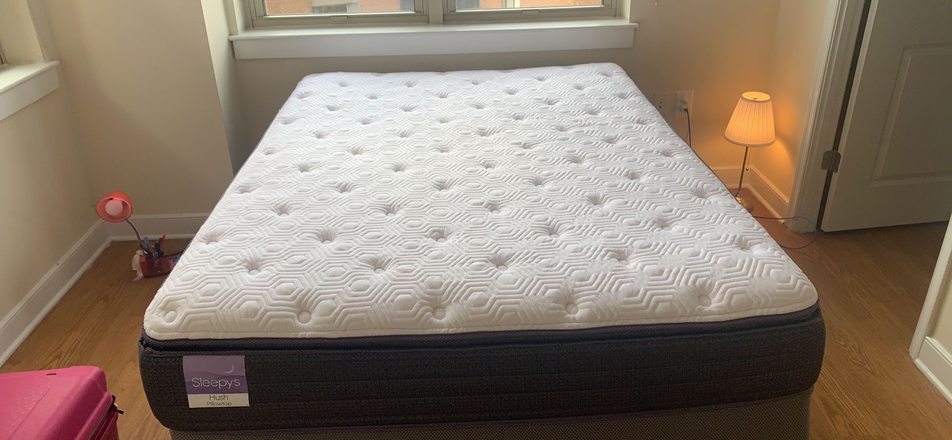 Like new Queen Sleepy’s 11” Hush Pillowtop Mattress, box and frame