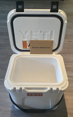 Yeti Roadie 24 Coca-Cola Cooler Limited Edition Brand New Thumbnail