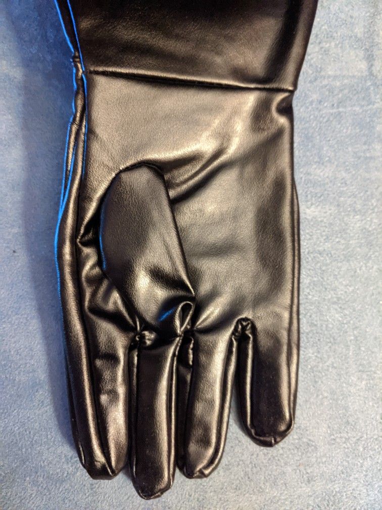 Darth Vader Gloves