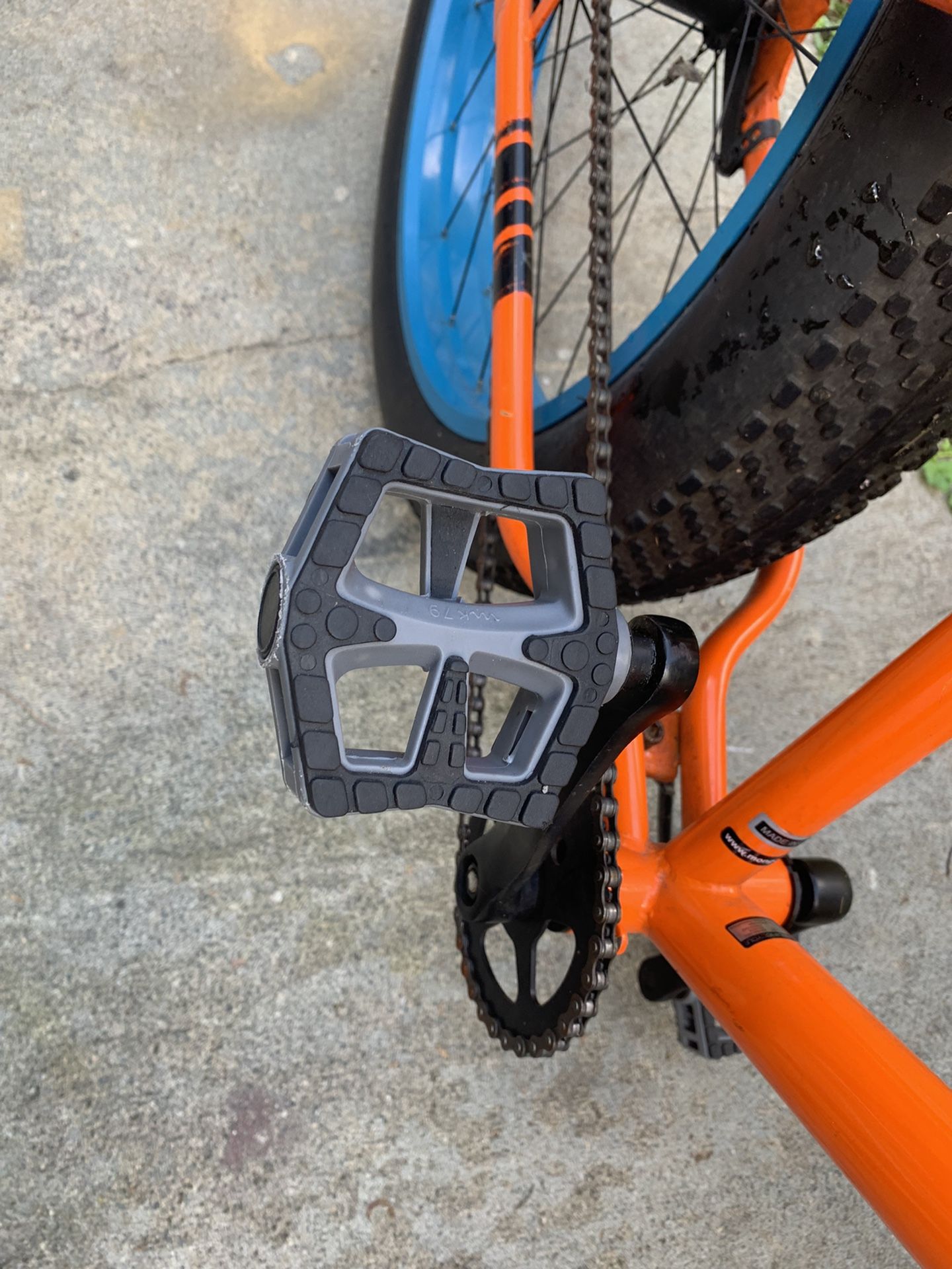 Mongoose Dozer Mountain Bike (Fat Tire)