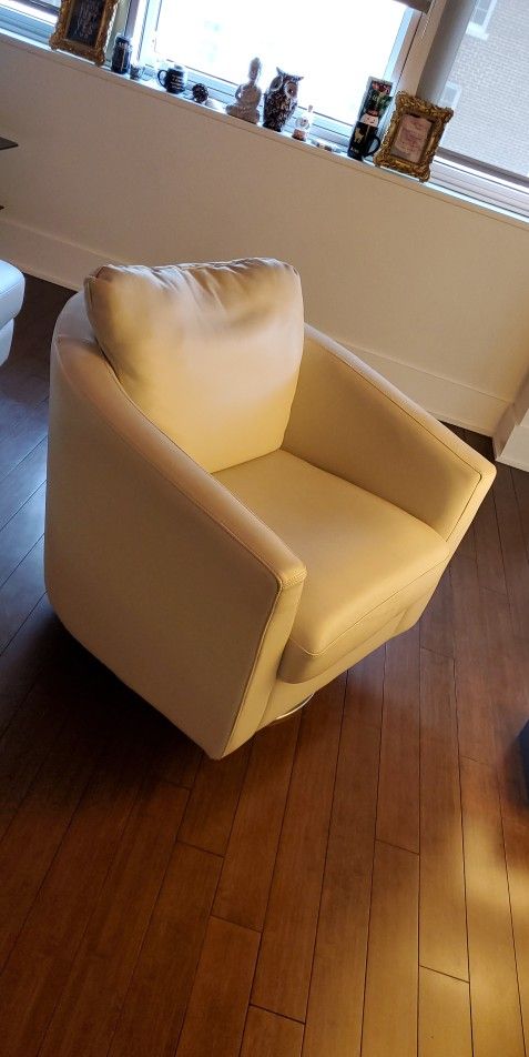 Leather Chair & Ottoman