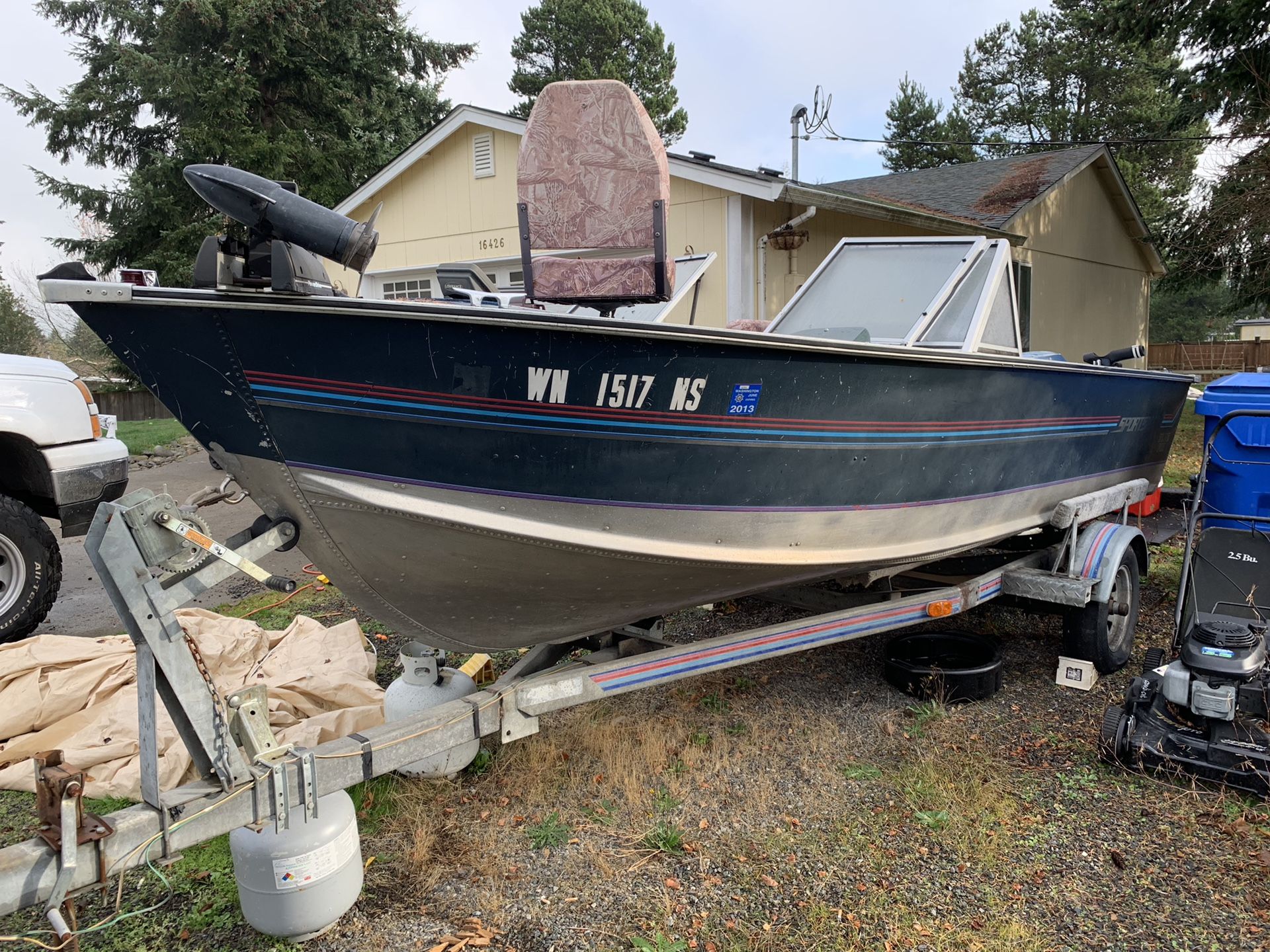 1988 bluefin aluminum 17 ft fishing boat for Sale in Yelm, WA - OfferUp