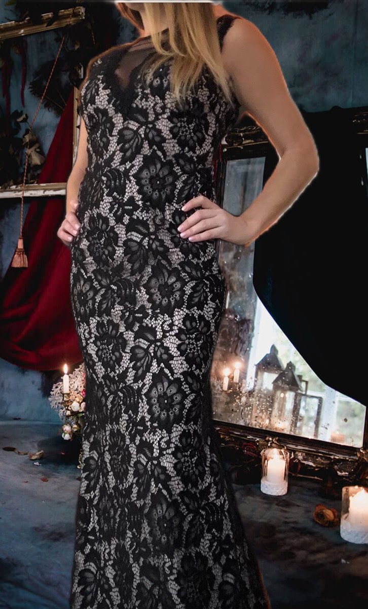 qSEXY GOTHIC LACE MERMAID BOTTOM BALLGOWN