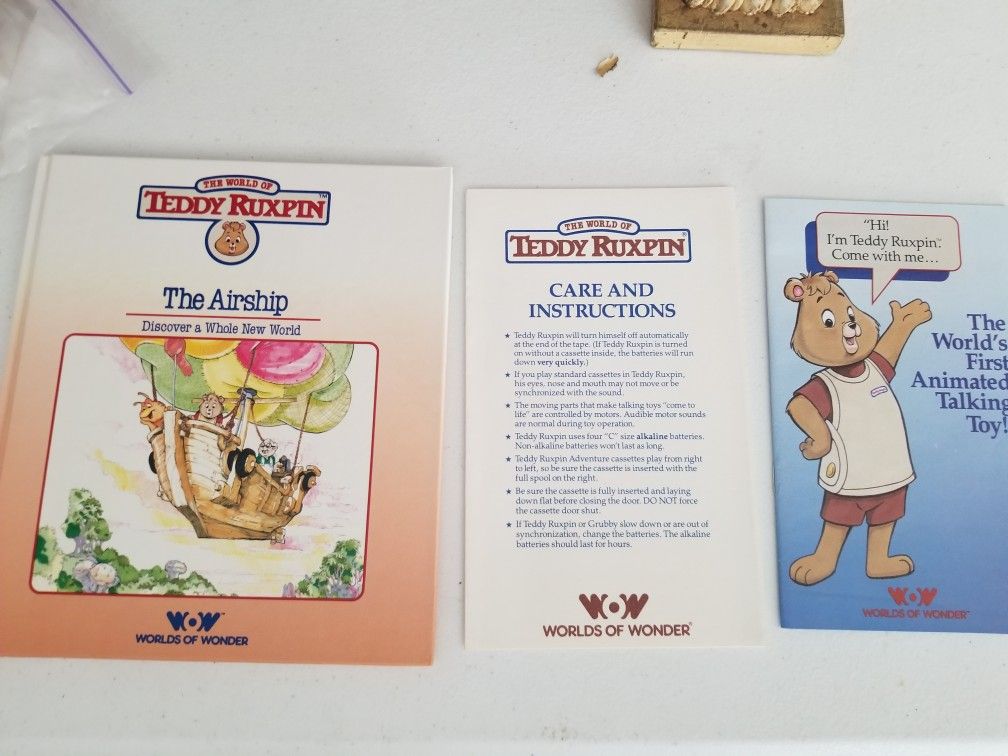 1985 Teddy Ruxpin Mint In Box With Extras.