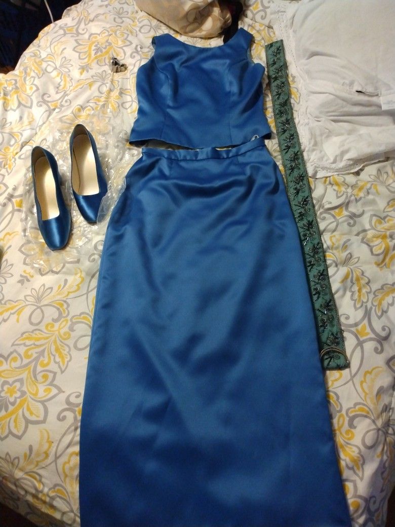 Ladies Size 4