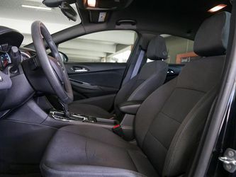 2018 Chevrolet Cruze Thumbnail