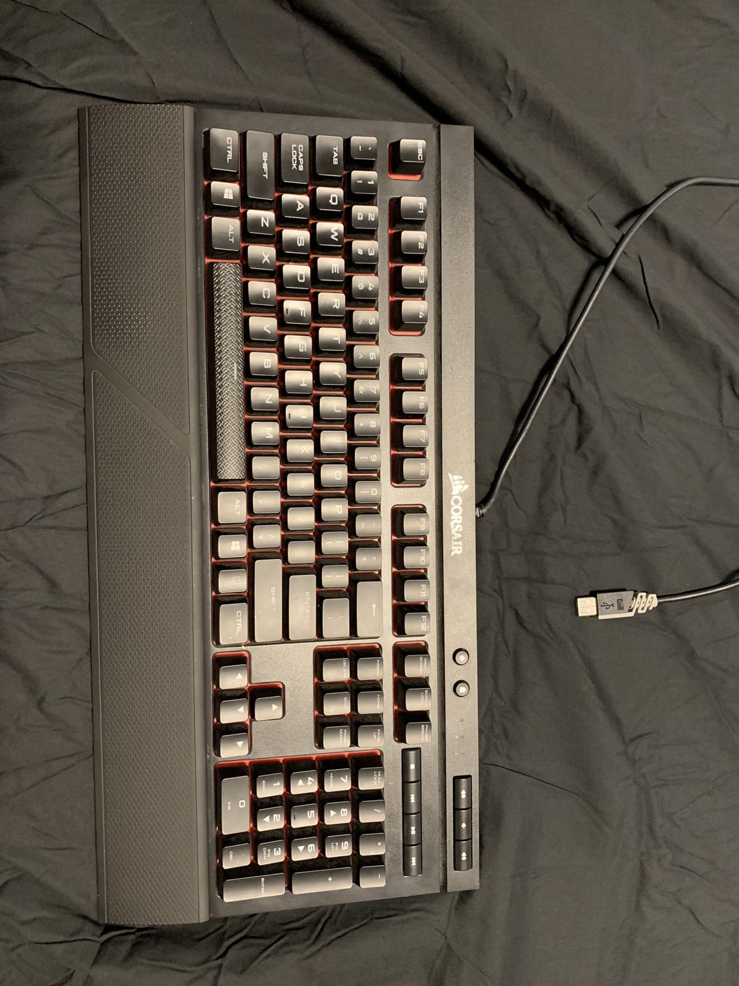 Corsair K68 Full Size Keyboard 
