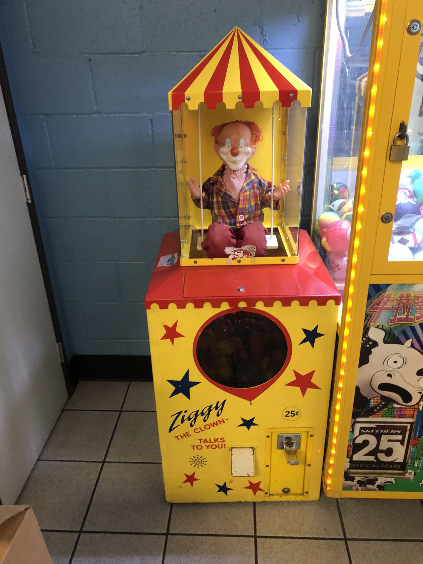 Ziggy The Clown Egg Vender Machine 