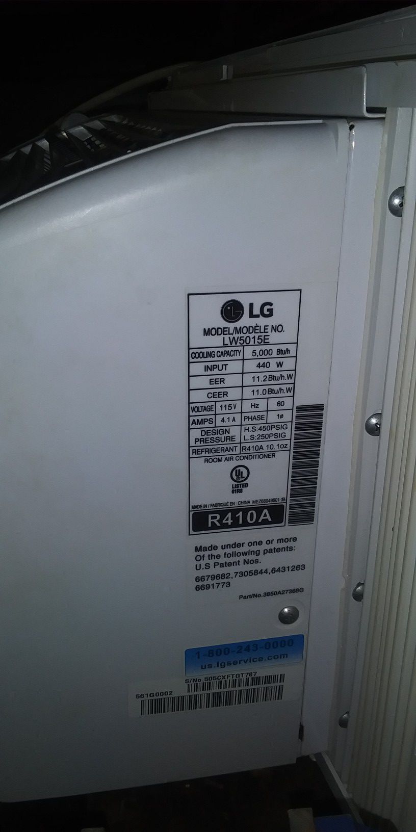 LG 5,000 BTU WINDOW AIR CONDITIONER UNIT IN EXCELLENT CONDITION