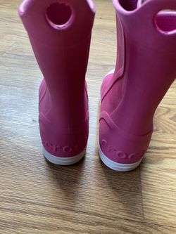 Girl’s Hot Pink Rain Boots Crocs-Size 11 Thumbnail