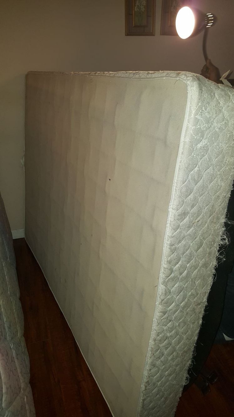 Mattress and box spring full size