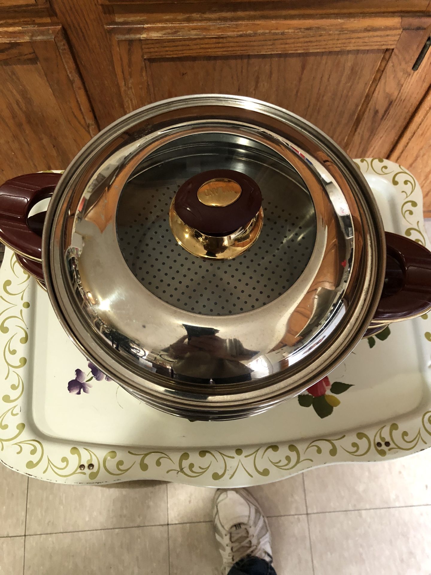 Stovetop steamer to tears plus pot