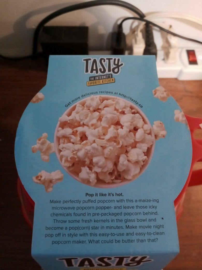 TASTY - Microwave Popcorn Popper 1.5 Quart Microwave Safe Healthier Popcorn Popper BRAND NEW NEVER USED