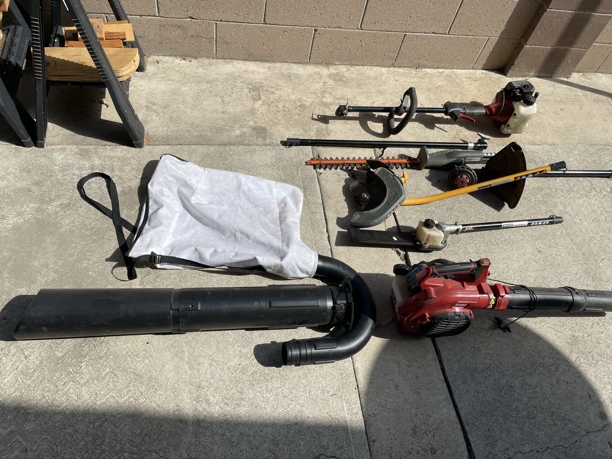 Toro Gas Trimmer, Blower, Edger, Includes RyobiExpand It Attachments