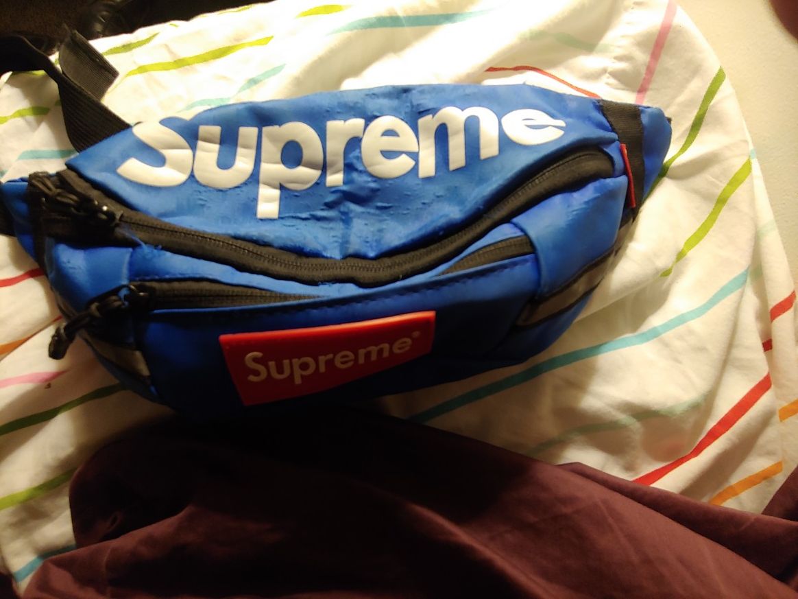 Supreme fanny pack