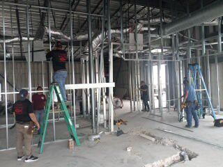 Need Sheetrocker With Experience abd A Helper With Experience