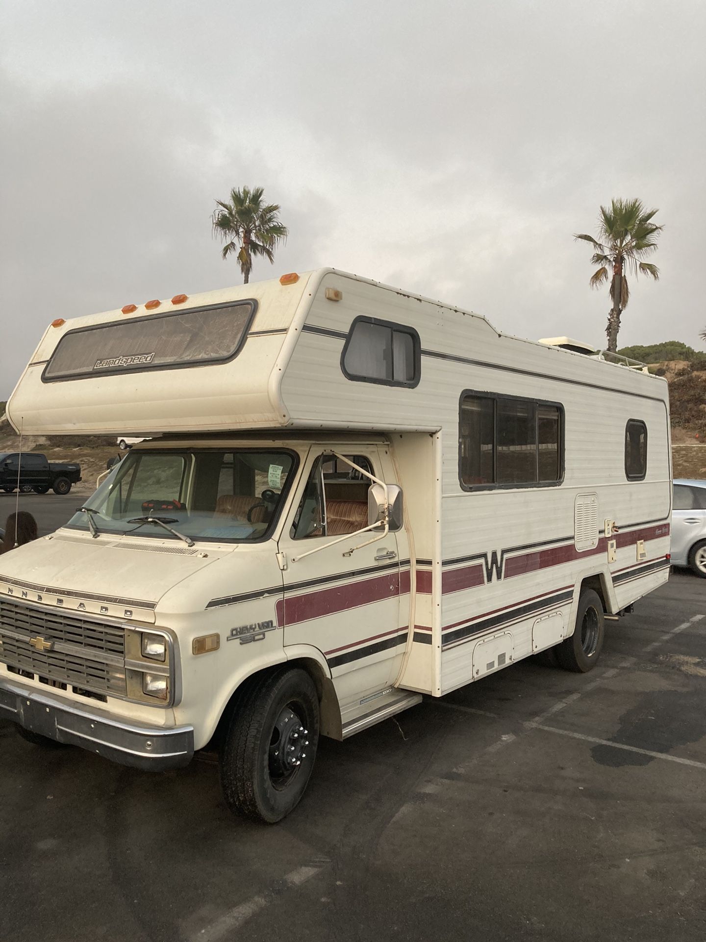 1984 Chevy Mini Winnie Motorhome for Sale in Long Beach, CA - OfferUp