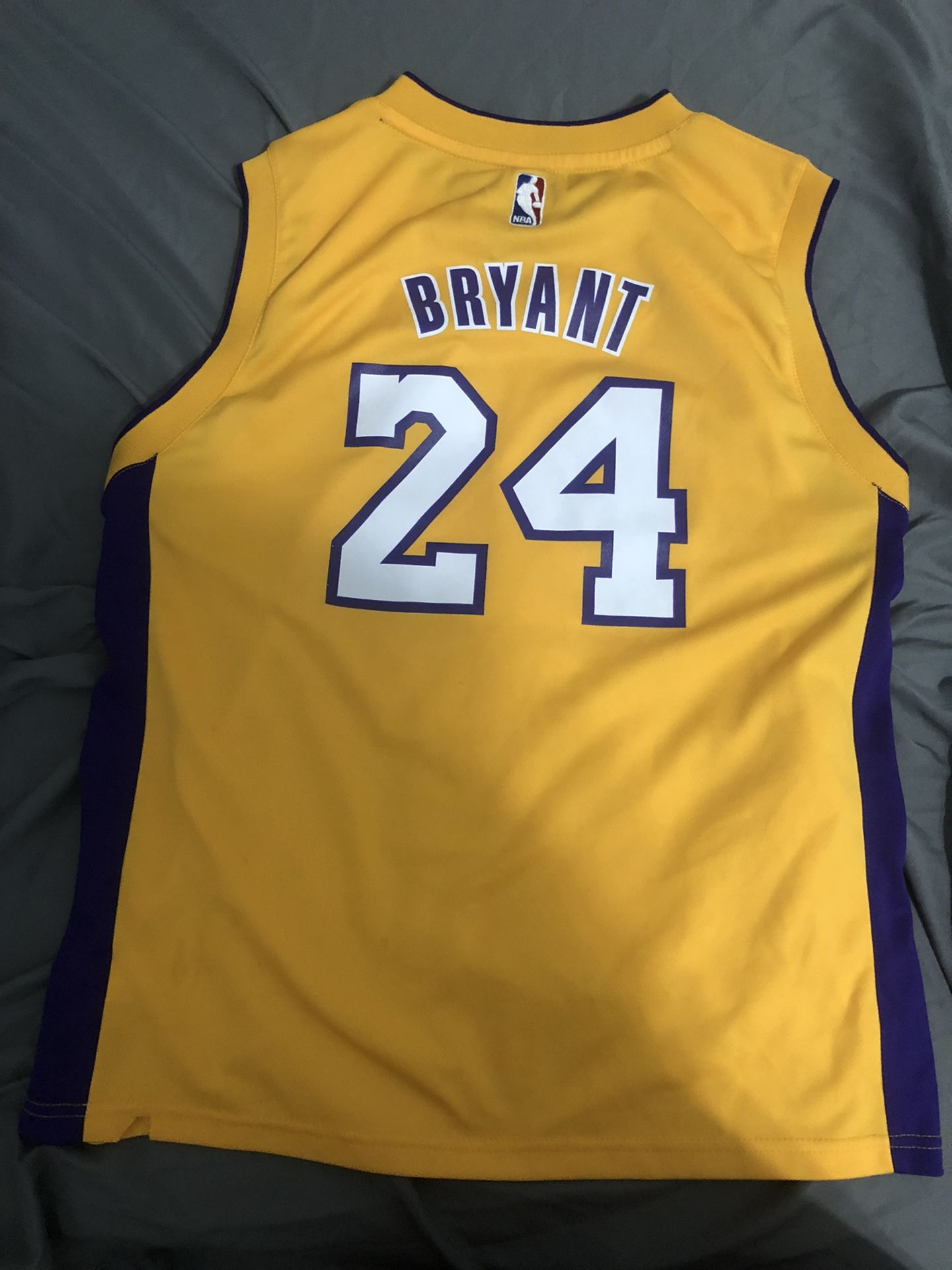 Kobe Jersey Laker 24 Size L