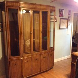Drexel Heritage Accolade Style China Cabinet For In Mansfield Ct Offerup Drexel Heritage Accolade Style China, Drexel Heritage Accolade China Cabinet