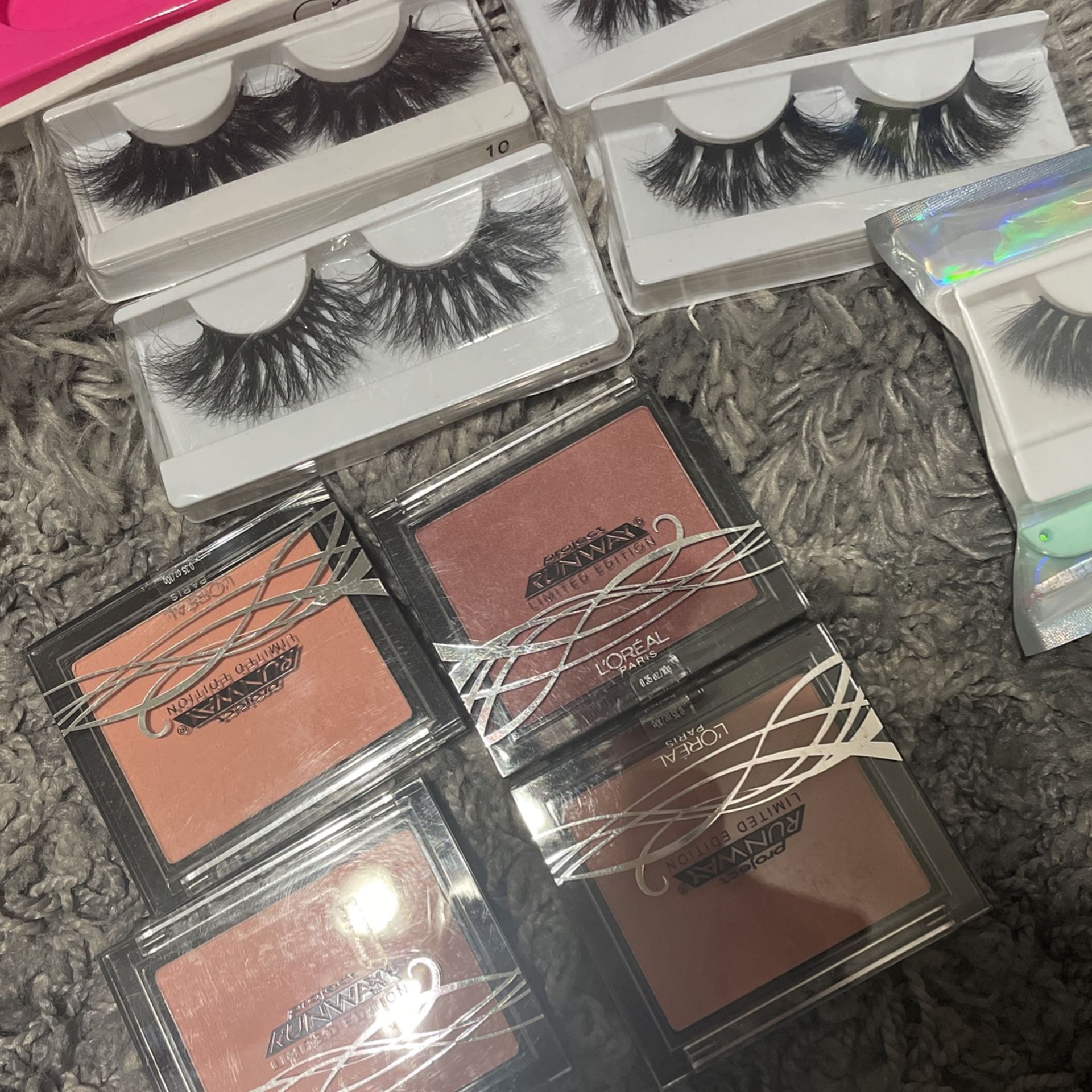 Eyelashes, Blenders, Setting Powders & Blush